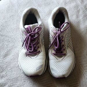 Brooks Ghost 12 size 10.5